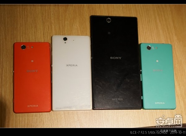 索尼xperiaz3compact开箱图赏精巧多彩